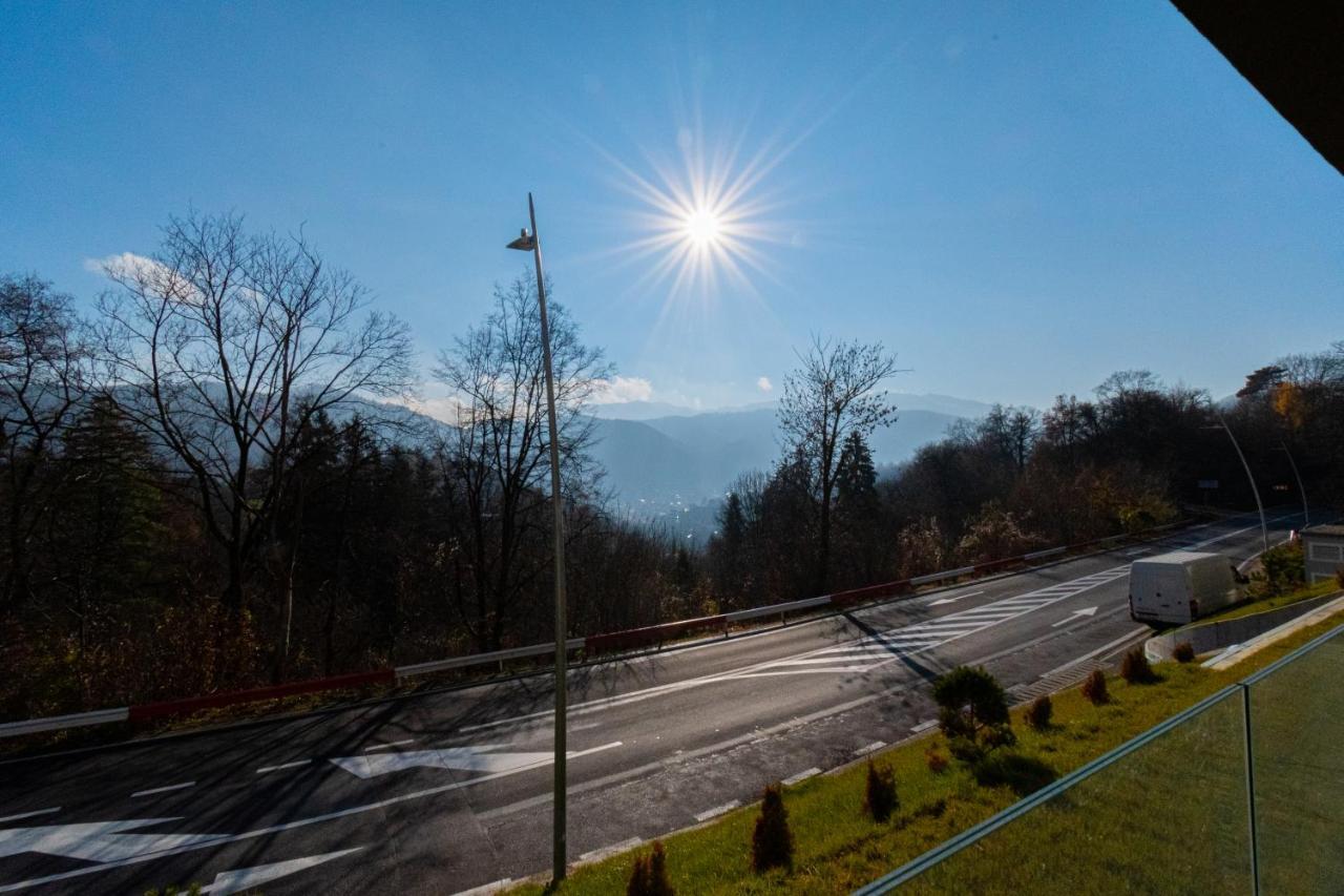 Mirador Bohemian Apt With Views Over Old Town And Tampa Mountain, Near Poiana Brașov Exterior foto